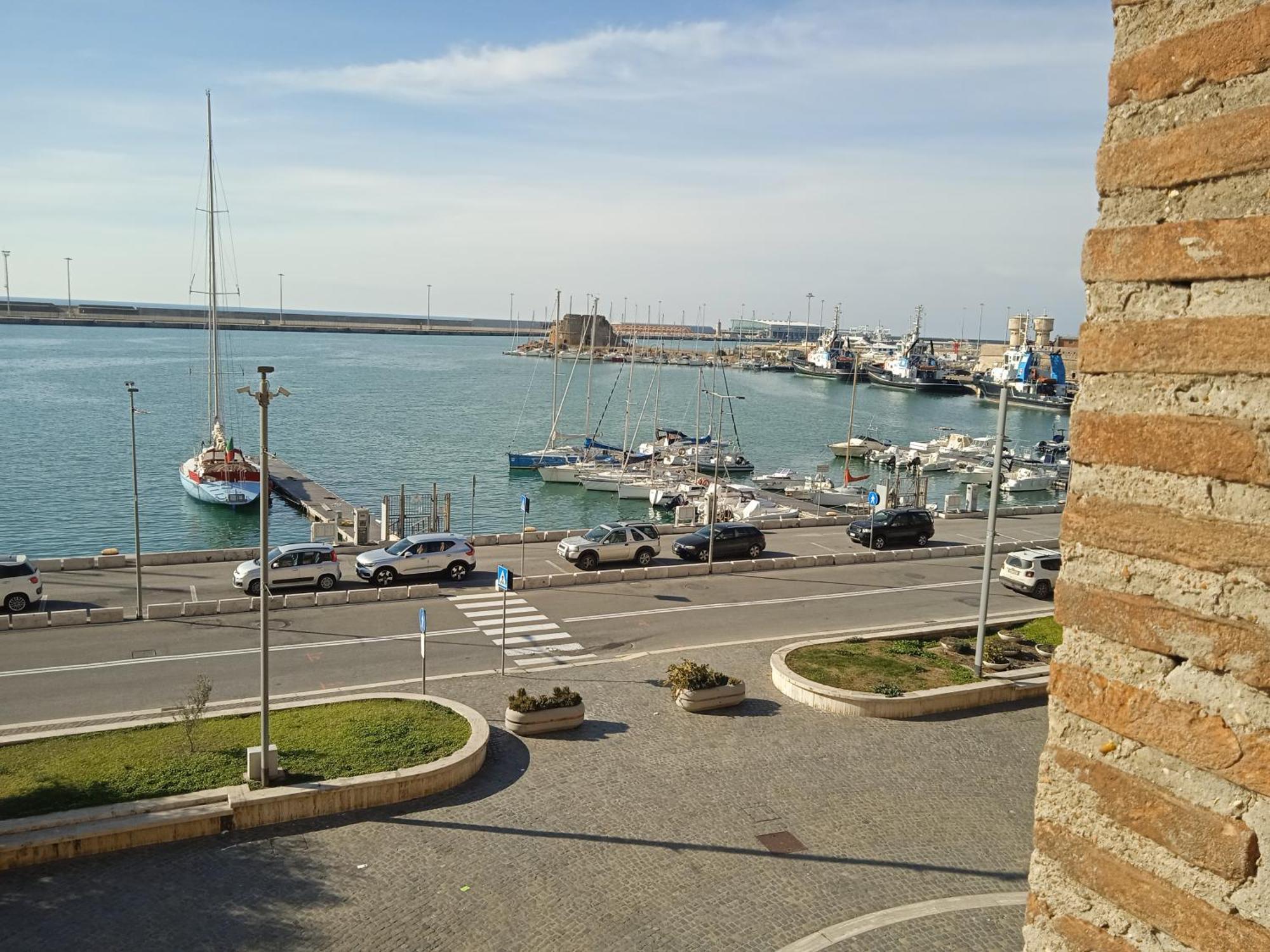 شقة Stanze Al Porto شيفيتافيكْيا المظهر الخارجي الصورة
